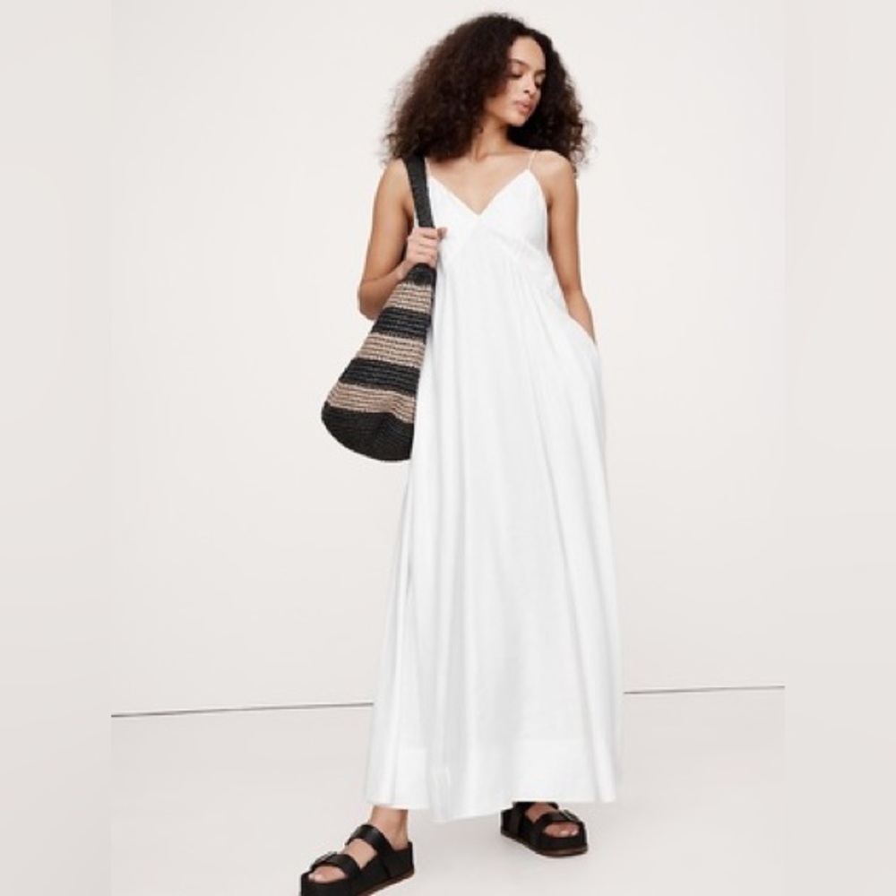 Banana Republic White Maxi Dress (has pockets and can tie straps)